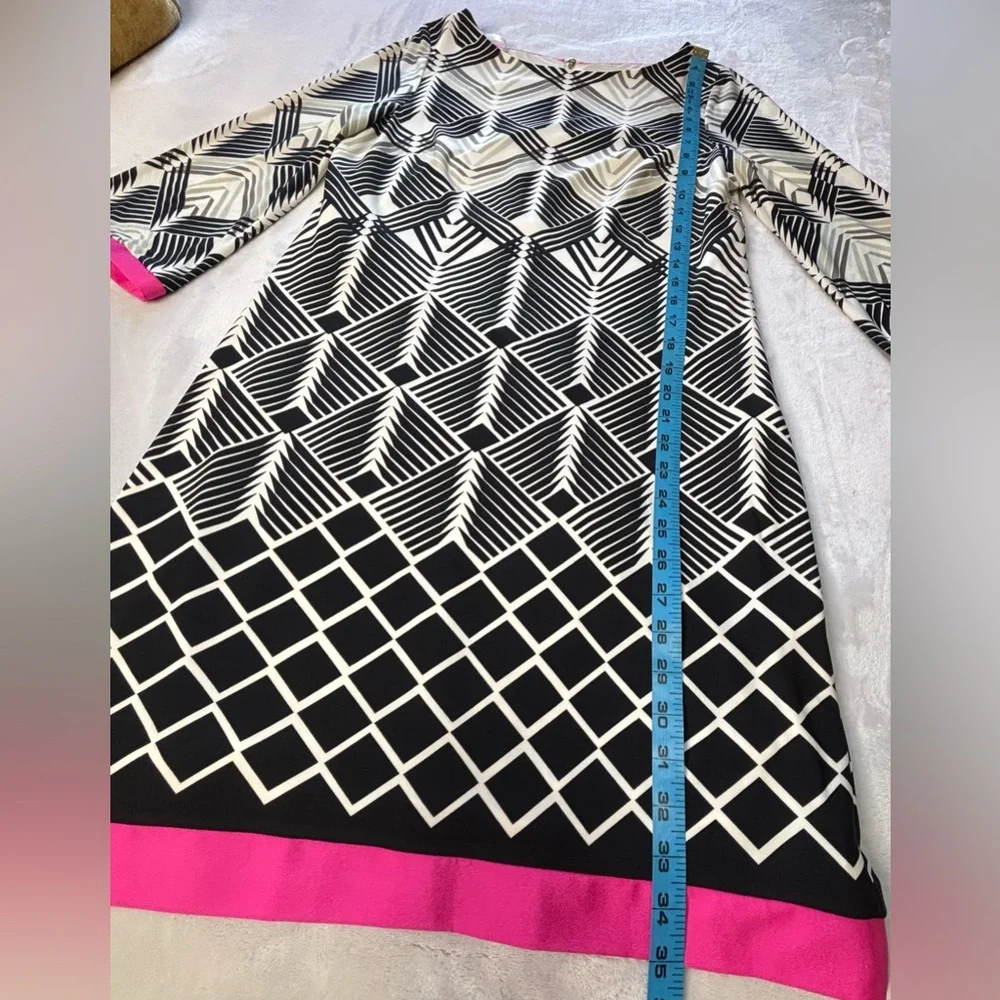 2590 - Eliza J Black and White Geometric Dress with Pink Trim NWT SIZE 8 - Picture 11 of 14